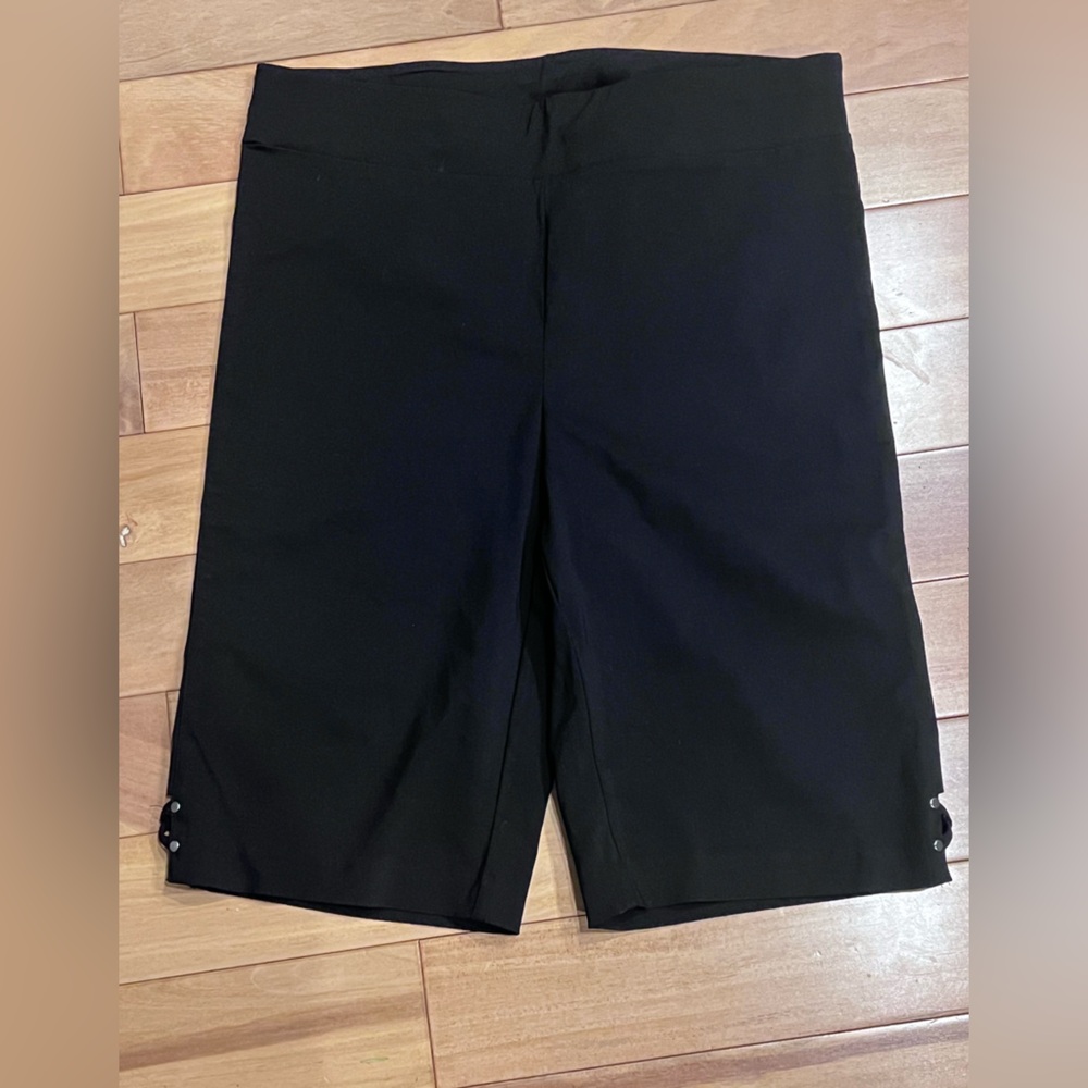 Avenue Rivet Shorts